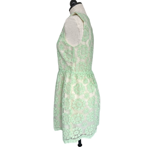 Ellison Green Lace Overlay Dress Sleeveless Zip - Picture 14 of 16